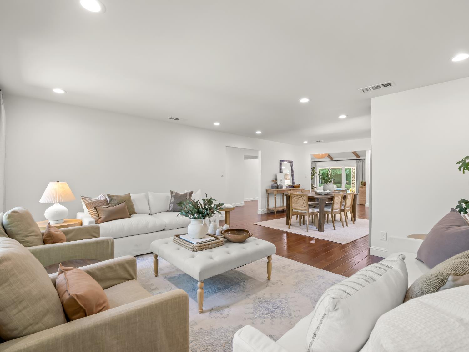 3213 W La Costa Ave, Fresno, CA 93711