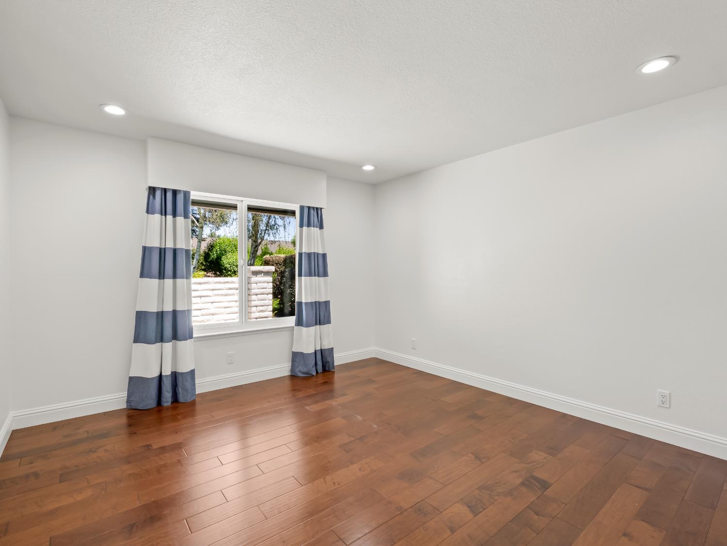 3213 W La Costa Ave, Fresno, CA 93711