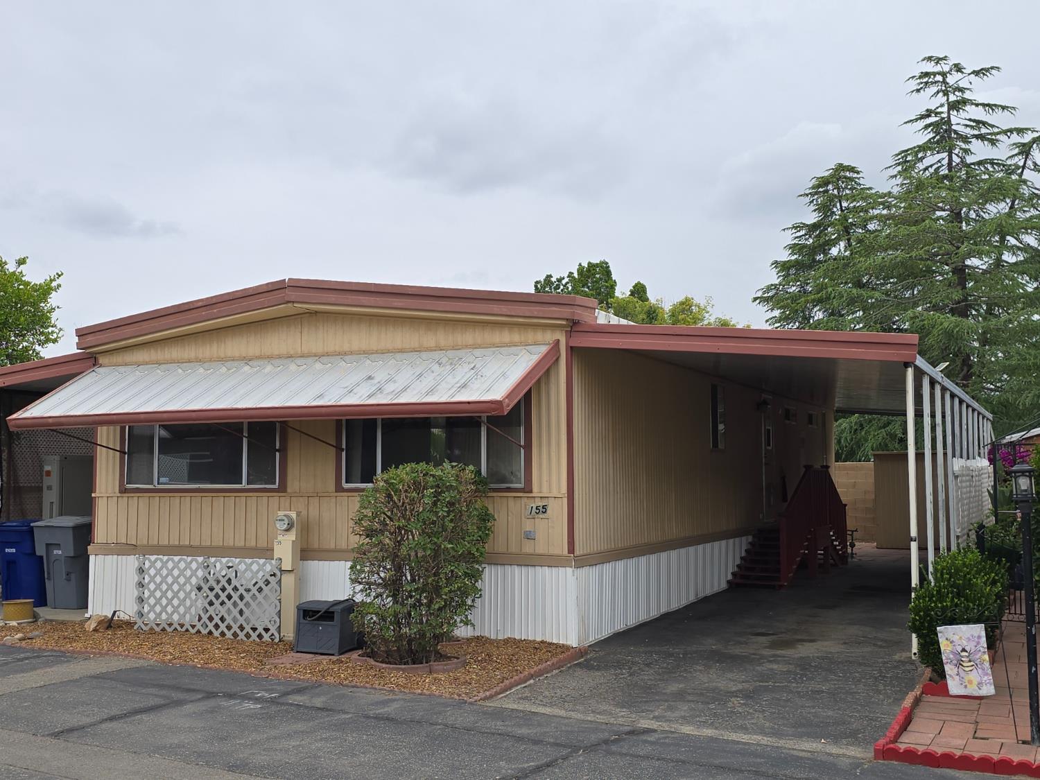 1724 Minnewawa Ave #155, Clovis, CA 93612
