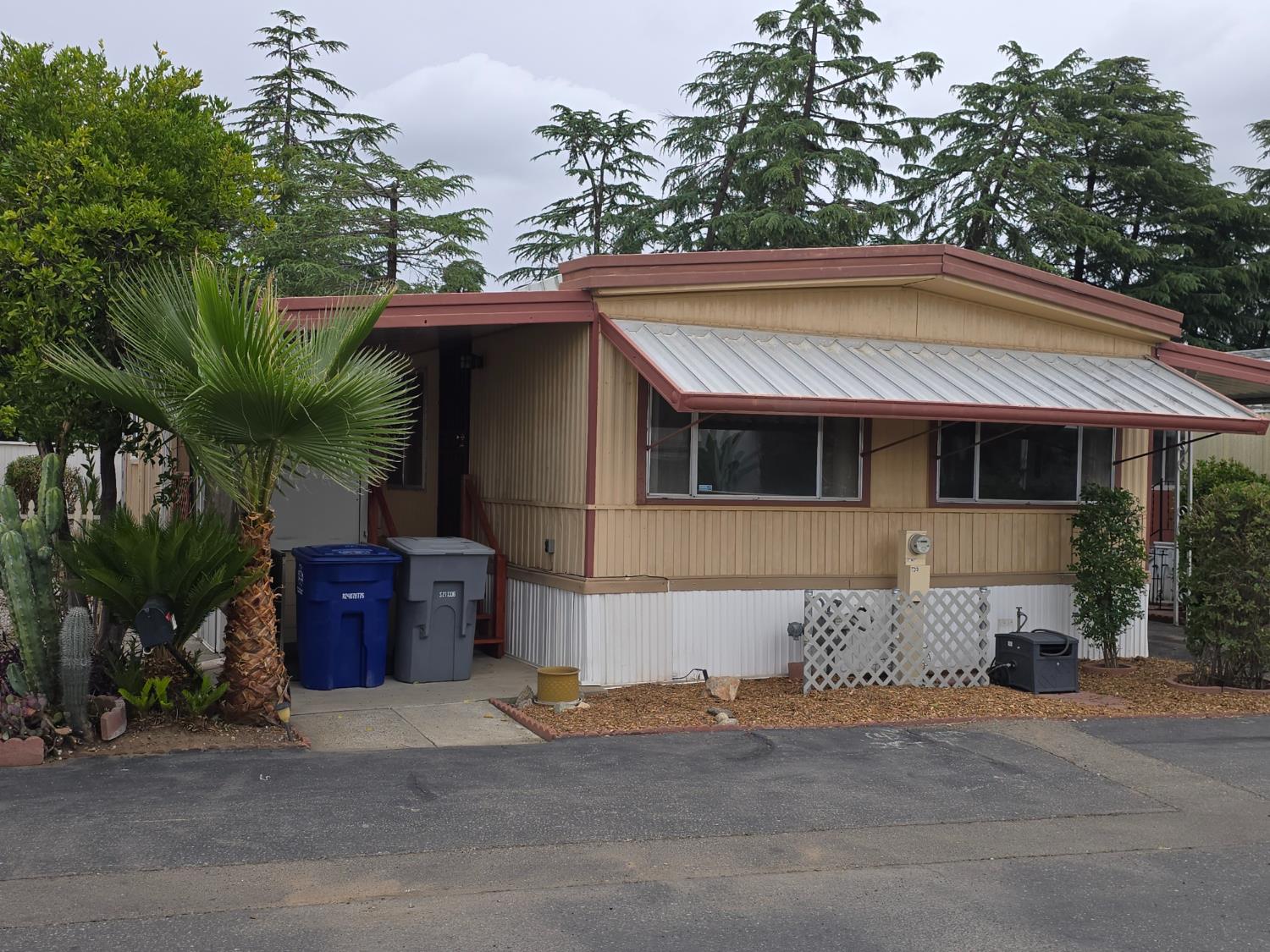 1724 Minnewawa Ave #155, Clovis, CA 93612