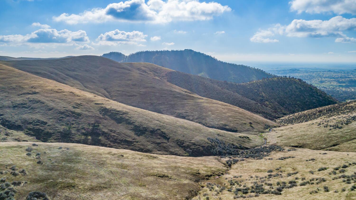1 Watts Valley Rd, Sanger, CA 93657