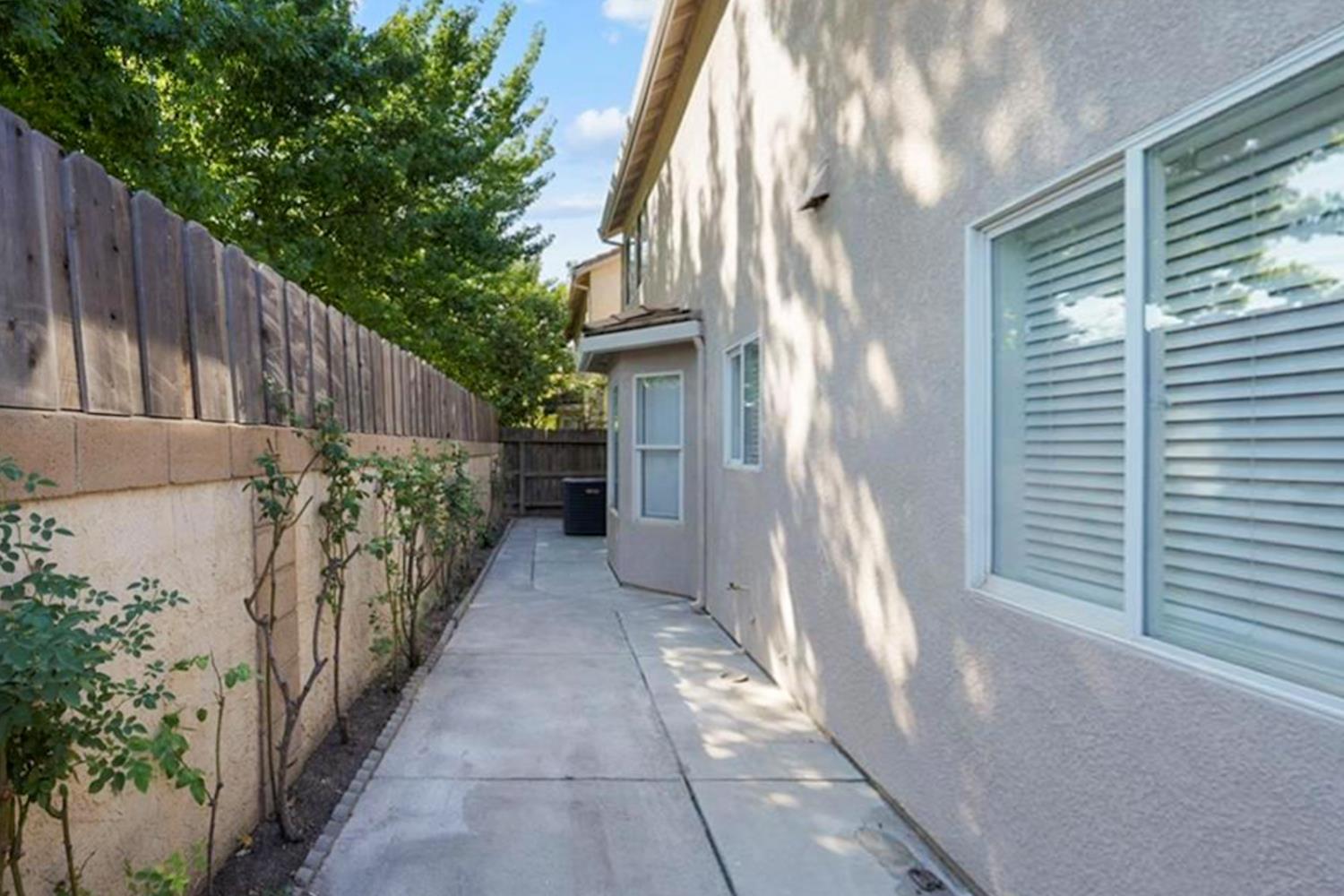 3482 Paseo Verde Ave, Merced, CA 95348