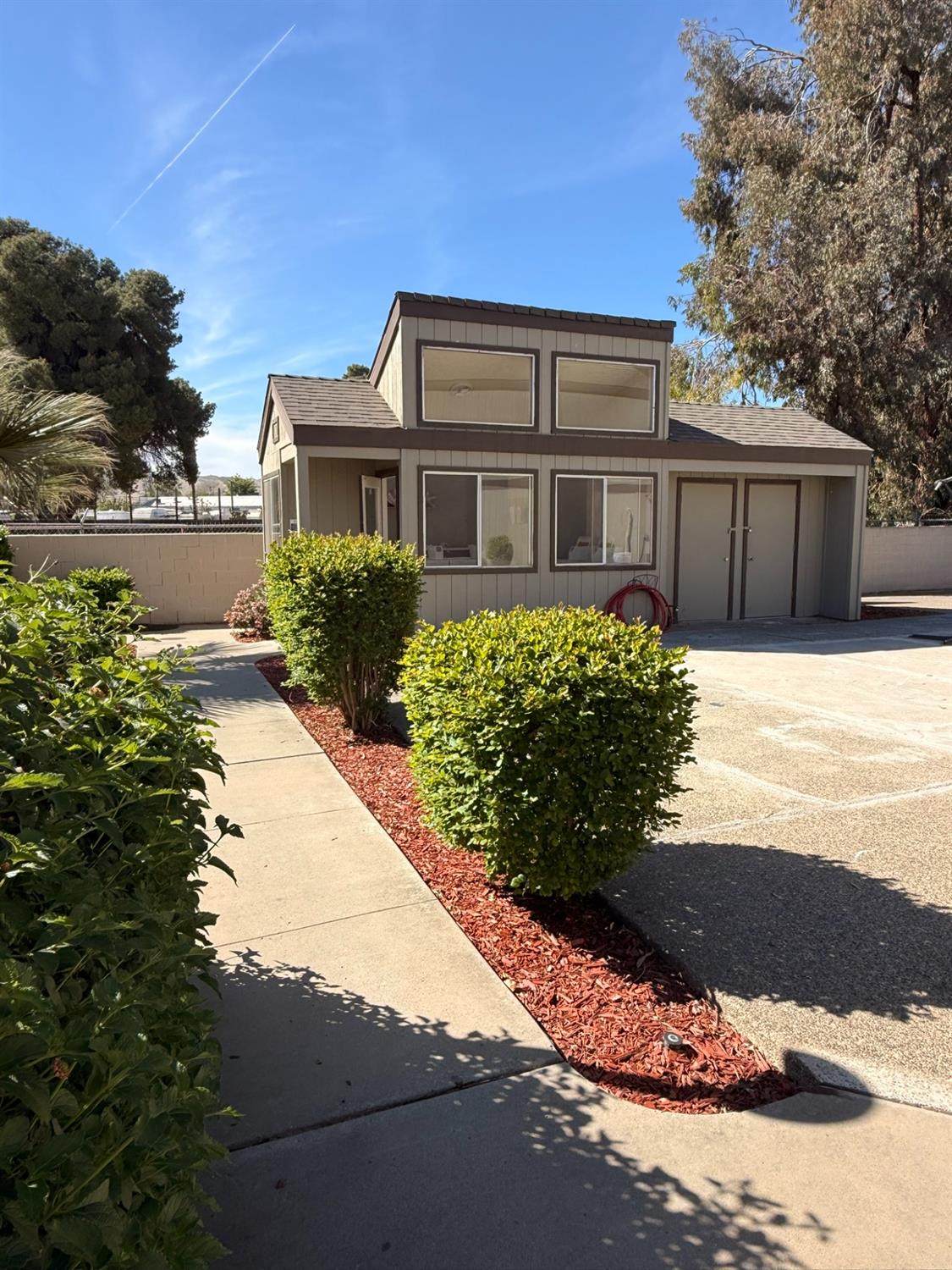 302 W Pleasant St, Coalinga, CA 93210