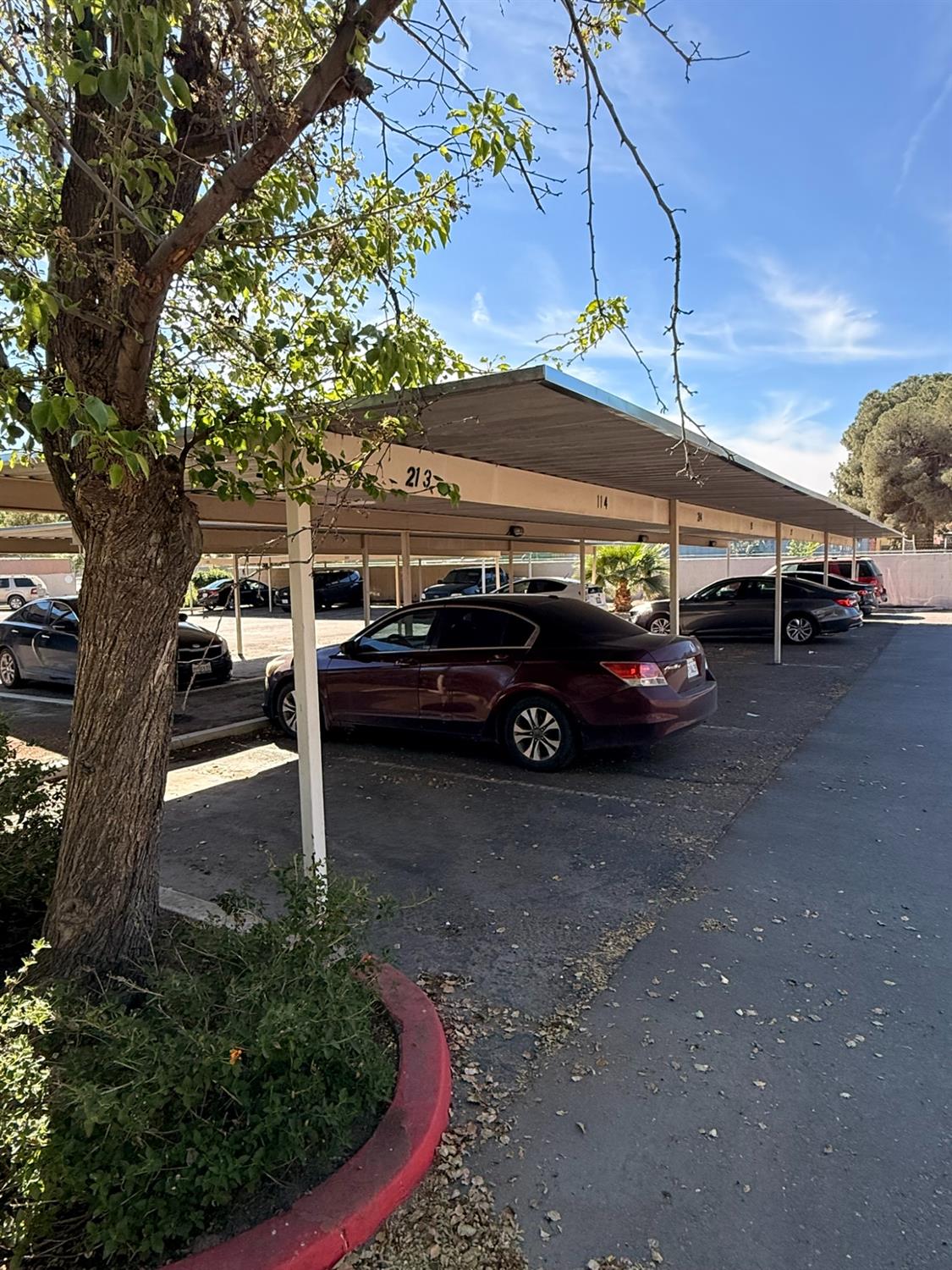 302 W Pleasant St, Coalinga, CA 93210