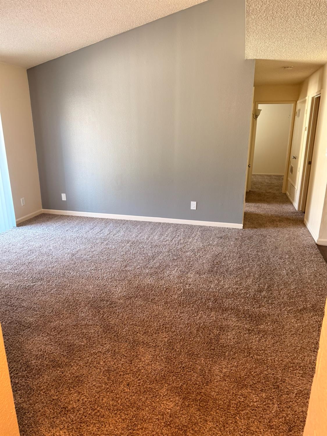 302 W Pleasant St, Coalinga, CA 93210