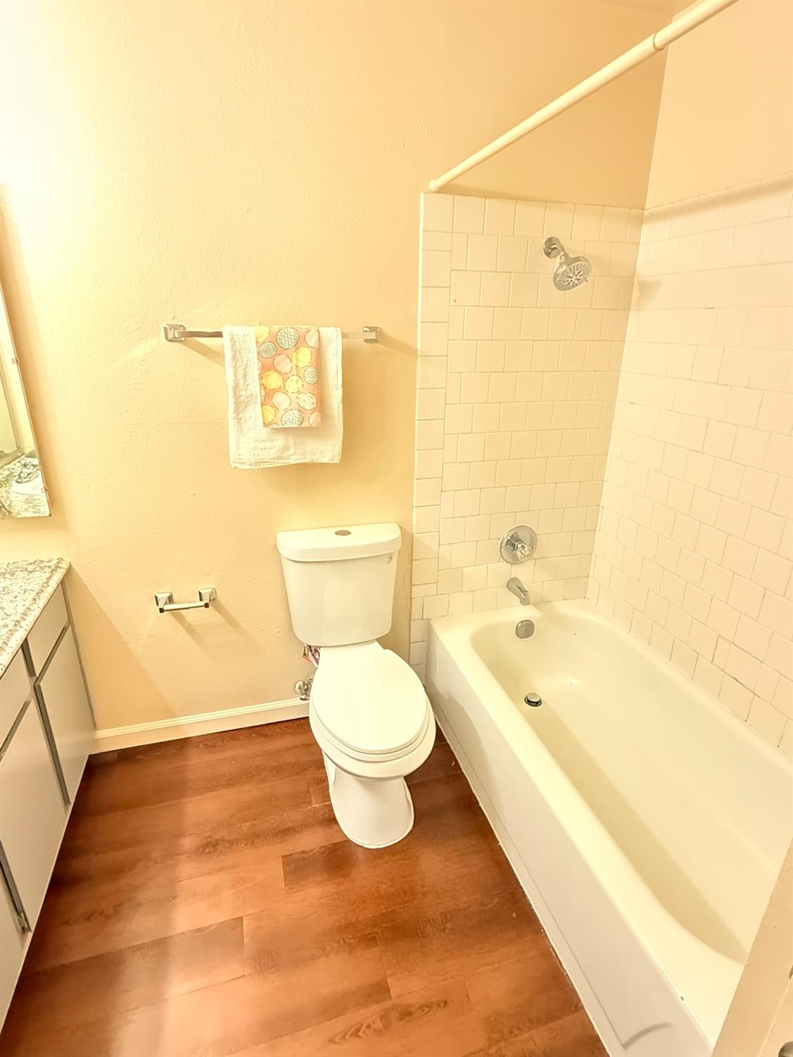 302 W Pleasant St, Coalinga, CA 93210
