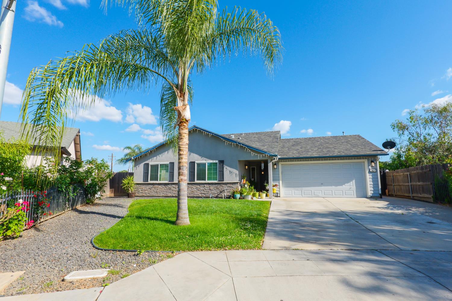 28874 Posey Ave, Madera, CA 93638