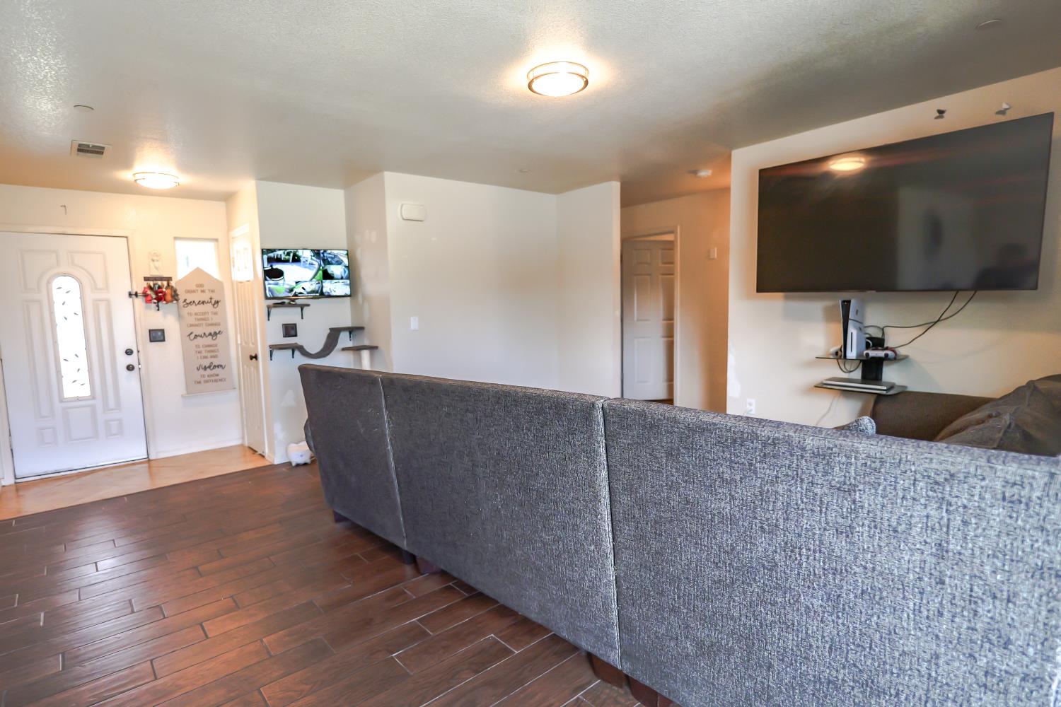 28874 Posey Ave, Madera, CA 93638