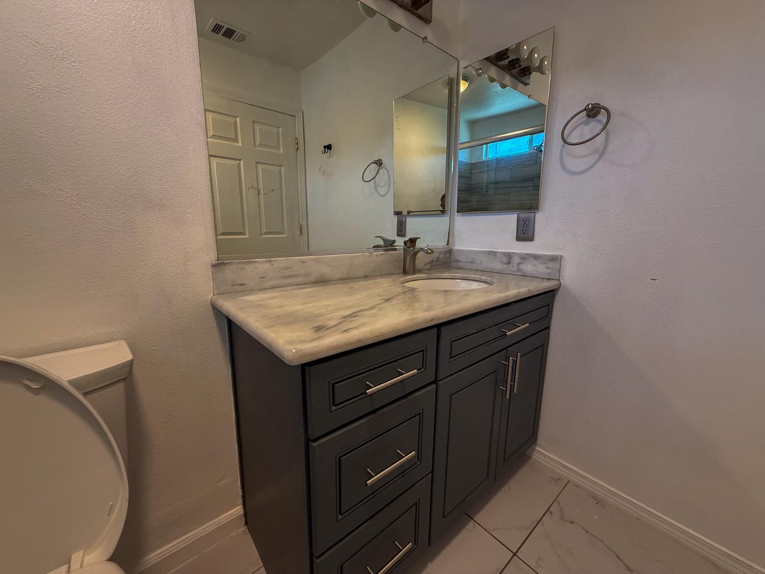 28874 Posey Ave, Madera, CA 93638