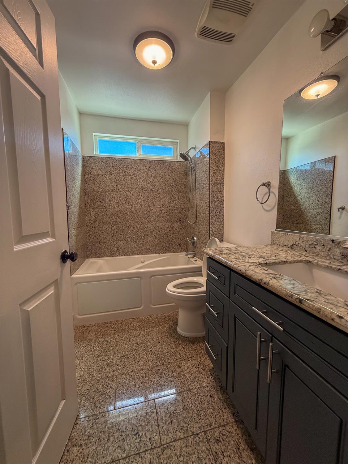 28874 Posey Ave, Madera, CA 93638