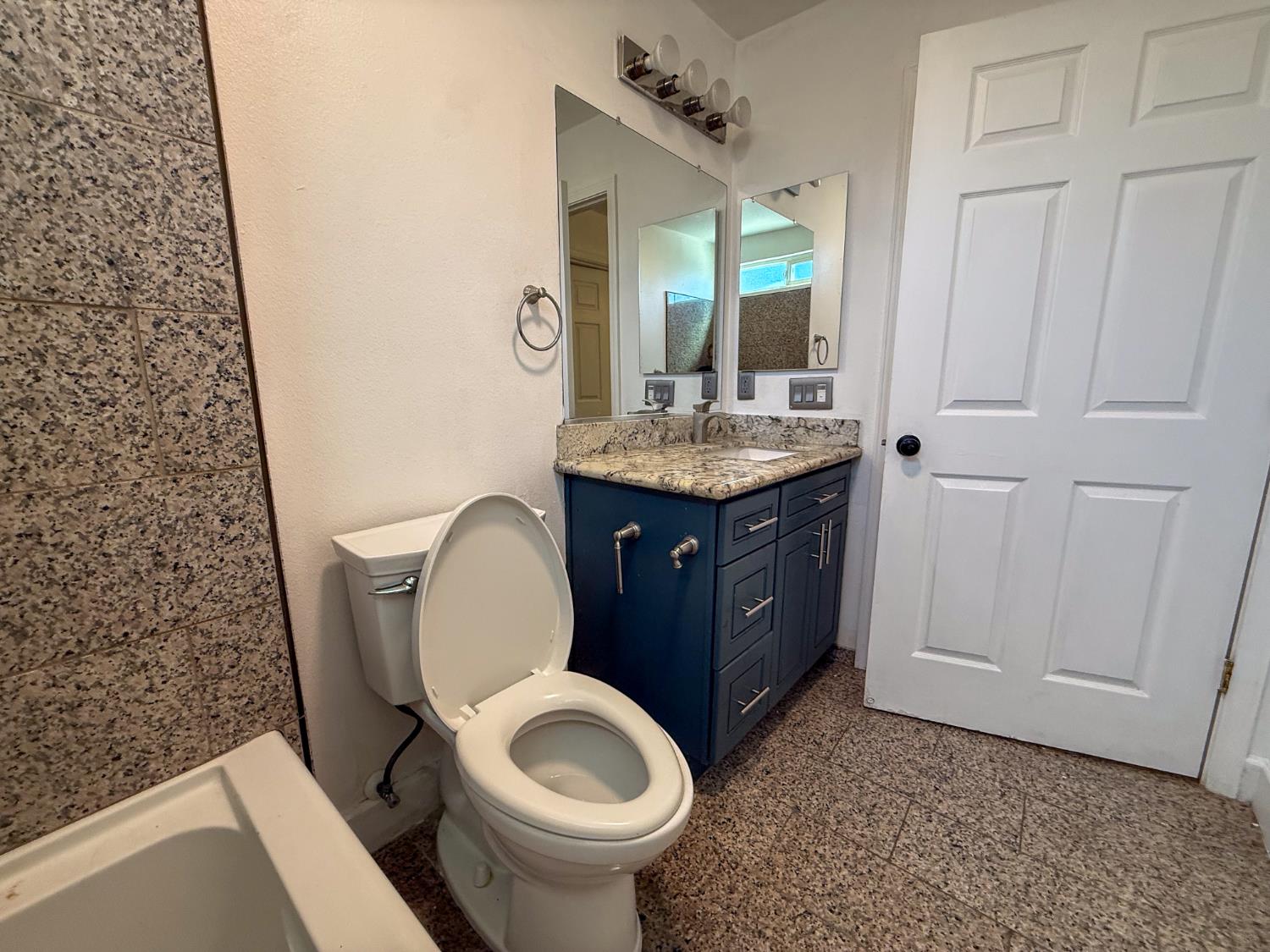 28874 Posey Ave, Madera, CA 93638