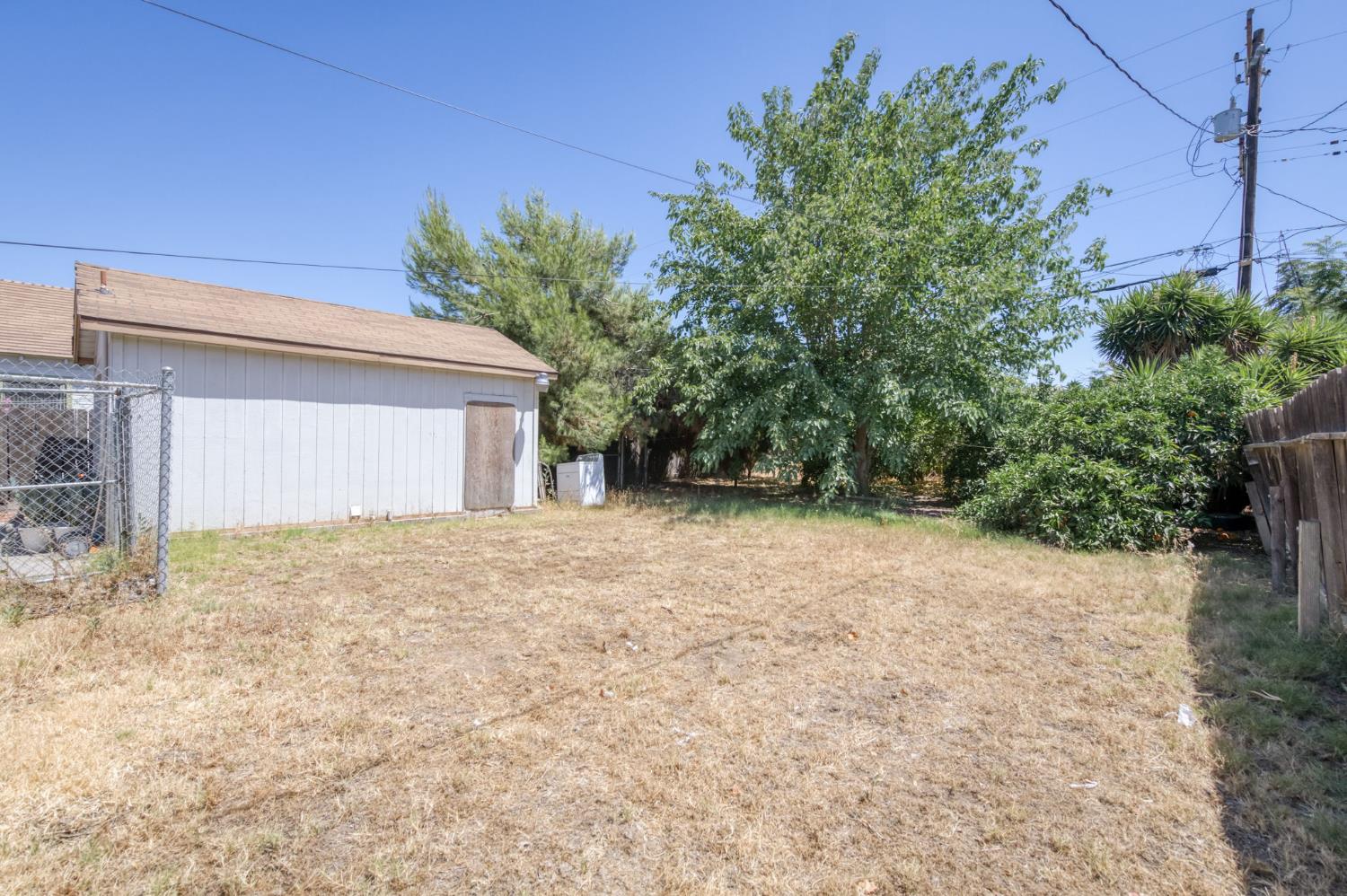 3518 E Clay Ave, Fresno, CA 93702