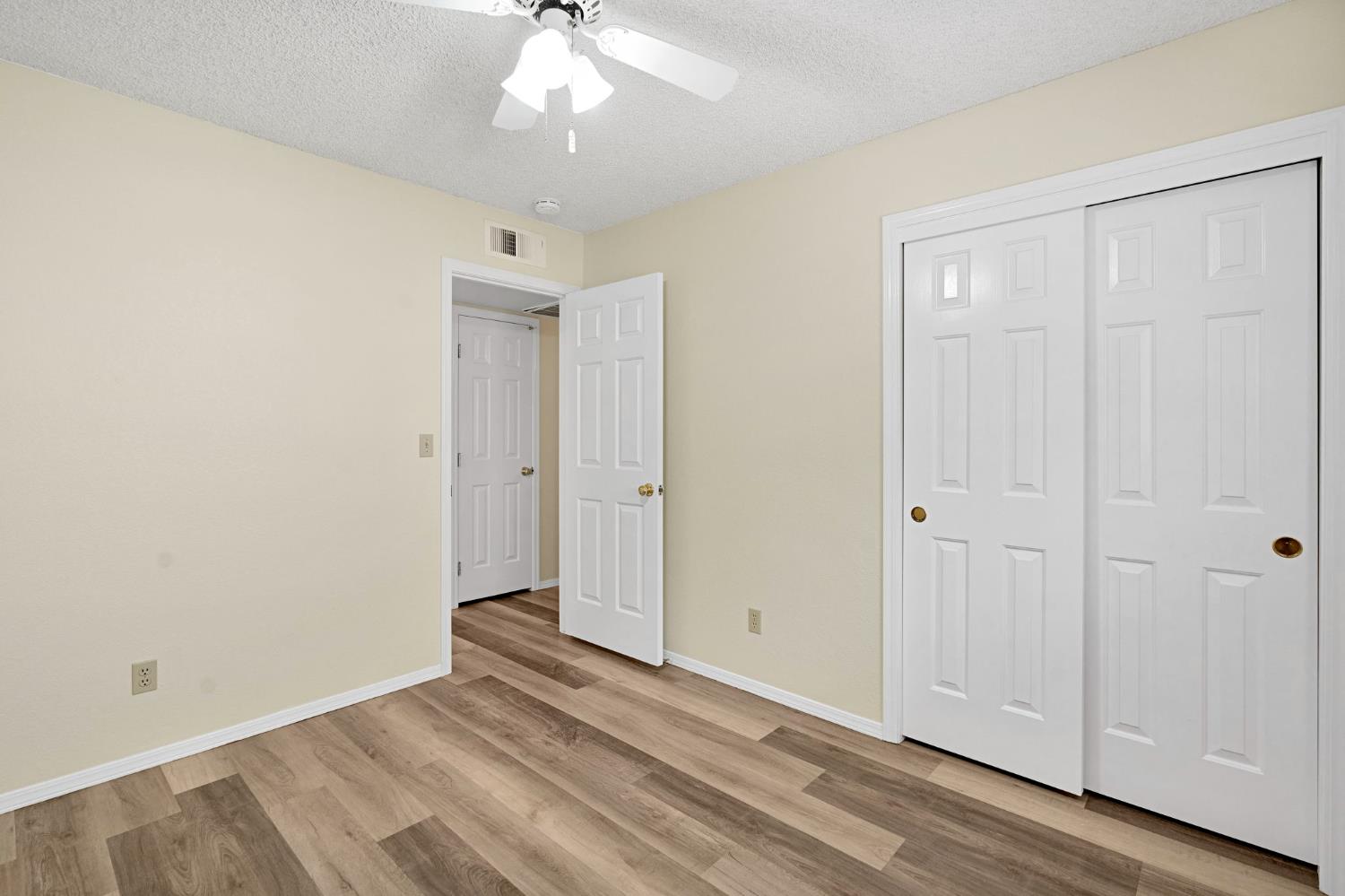 5110 W Kadota Ave, Fresno, CA 93722