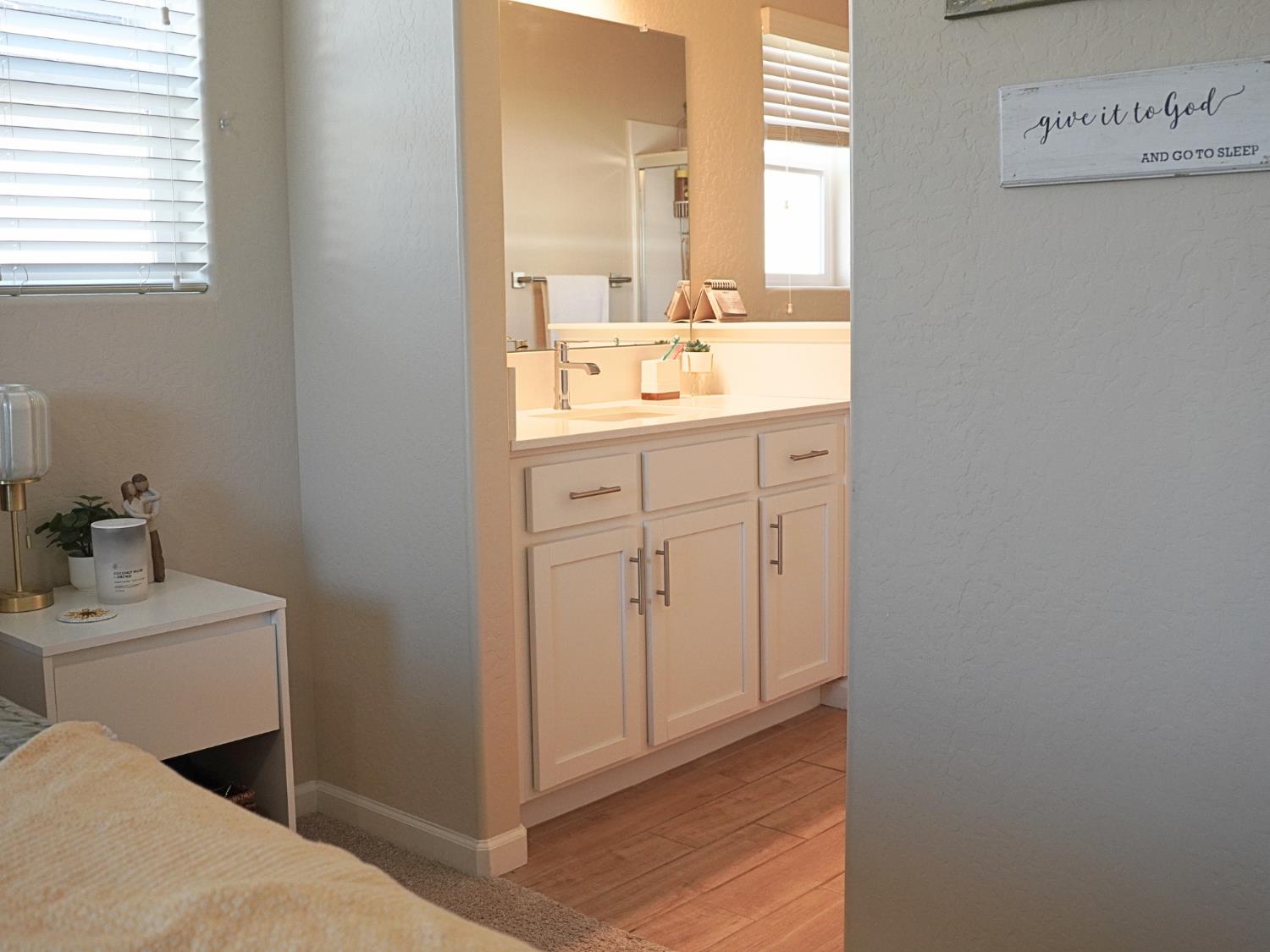 1120 Vanguard Way W, Madera, CA 93636