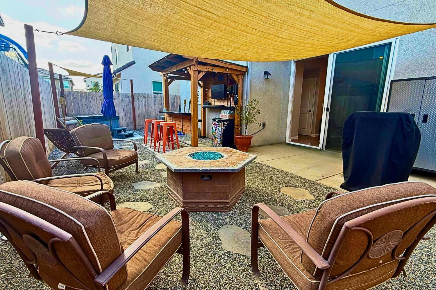 1120 Vanguard Way W, Madera, CA 93636