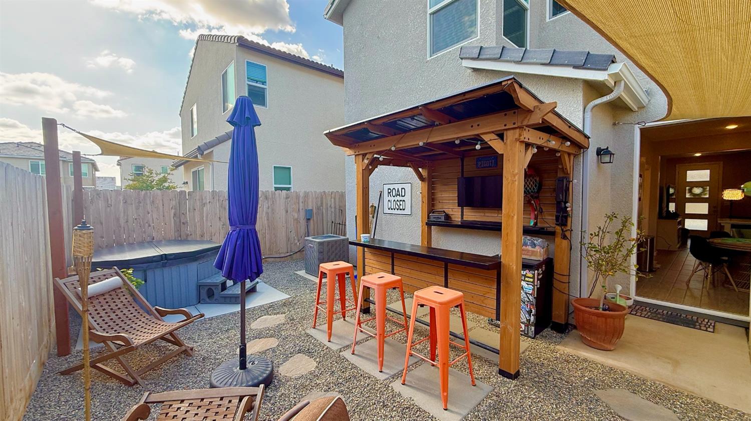 1120 Vanguard Way W, Madera, CA 93636