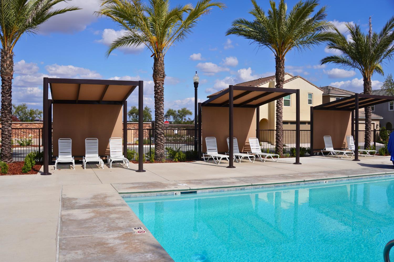 1120 Vanguard Way W, Madera, CA 93636