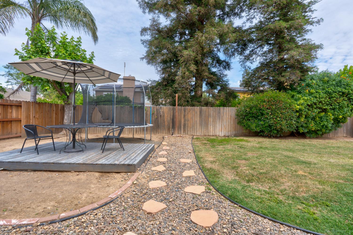 4680 W Chennault Ave, Fresno, CA 93722