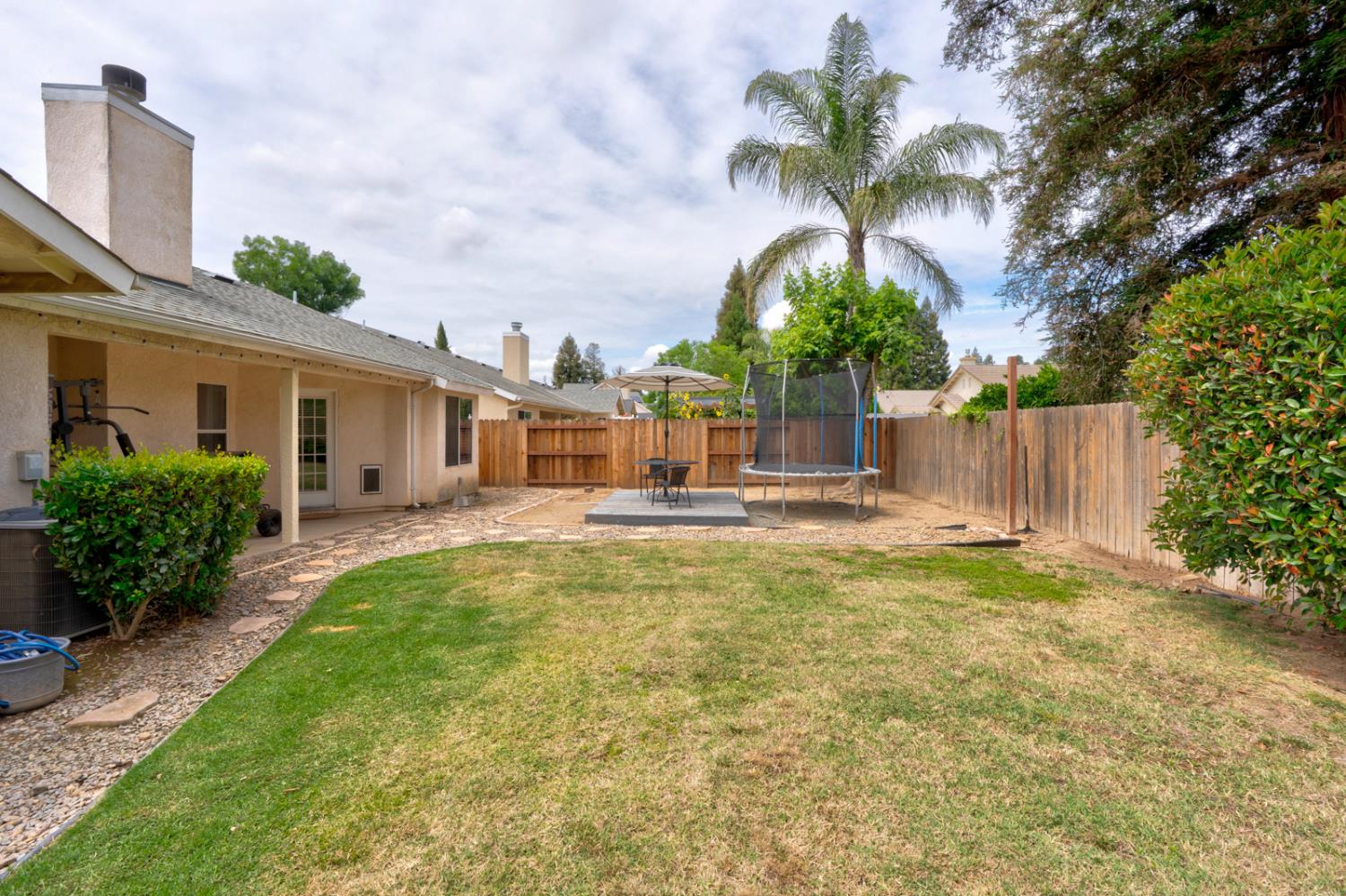 4680 W Chennault Ave, Fresno, CA 93722