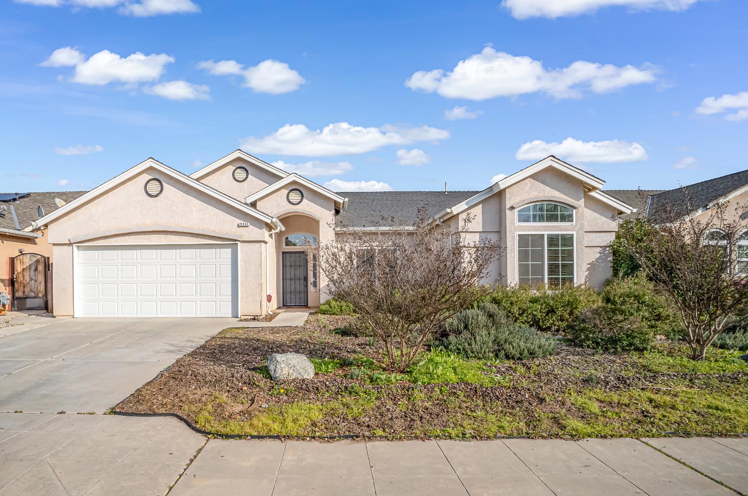 3062 N Filbert Ave, Fresno, CA 93727