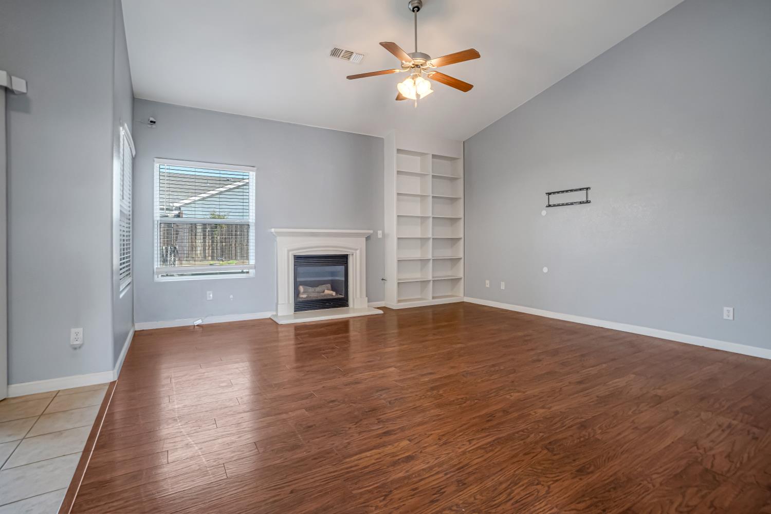 3062 N Filbert Ave, Fresno, CA 93727