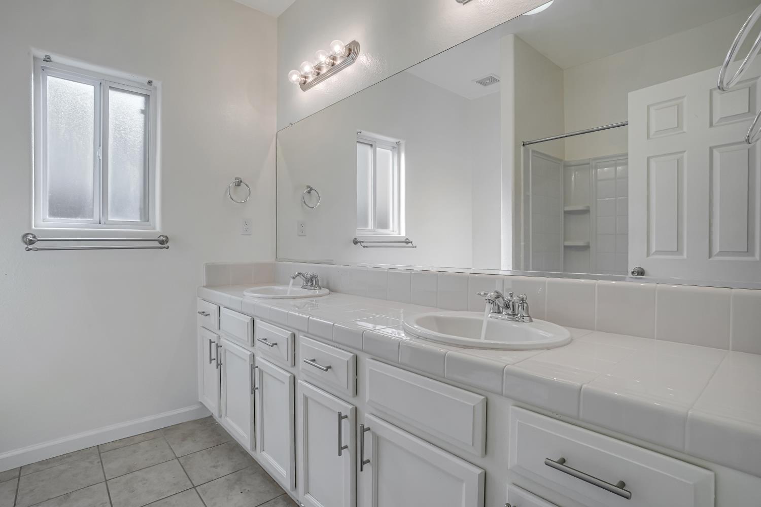 3062 N Filbert Ave, Fresno, CA 93727