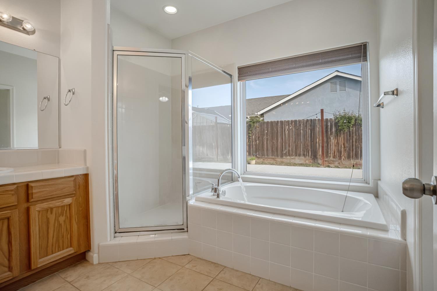 3062 N Filbert Ave, Fresno, CA 93727