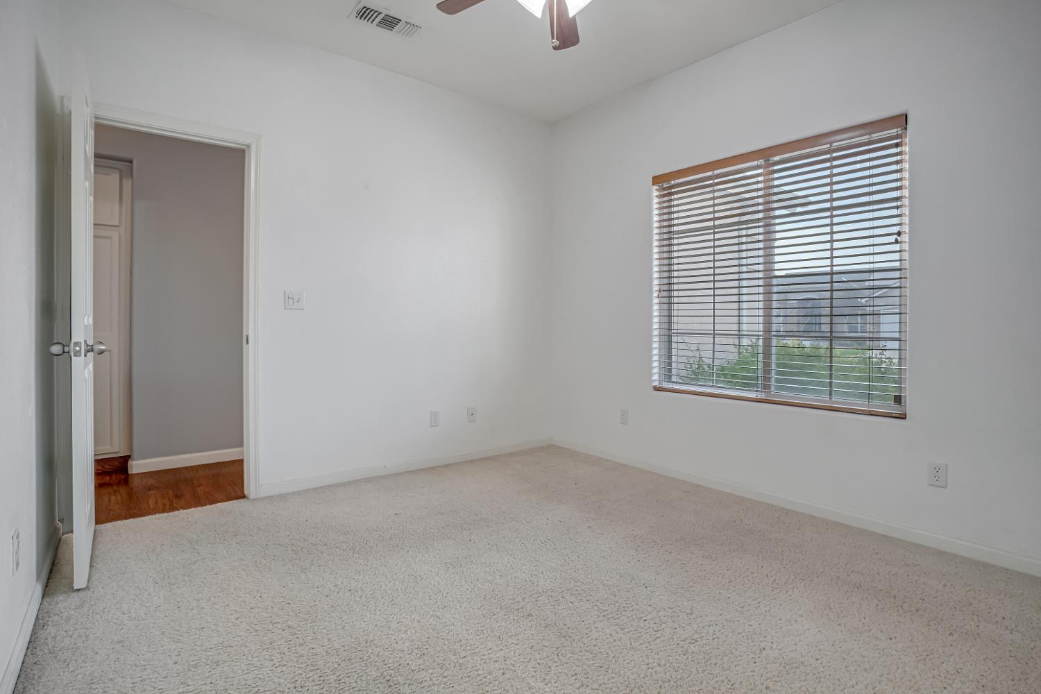 3062 N Filbert Ave, Fresno, CA 93727