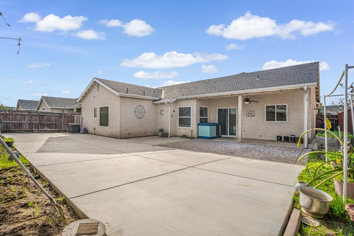 3062 N Filbert Ave, Fresno, CA 93727