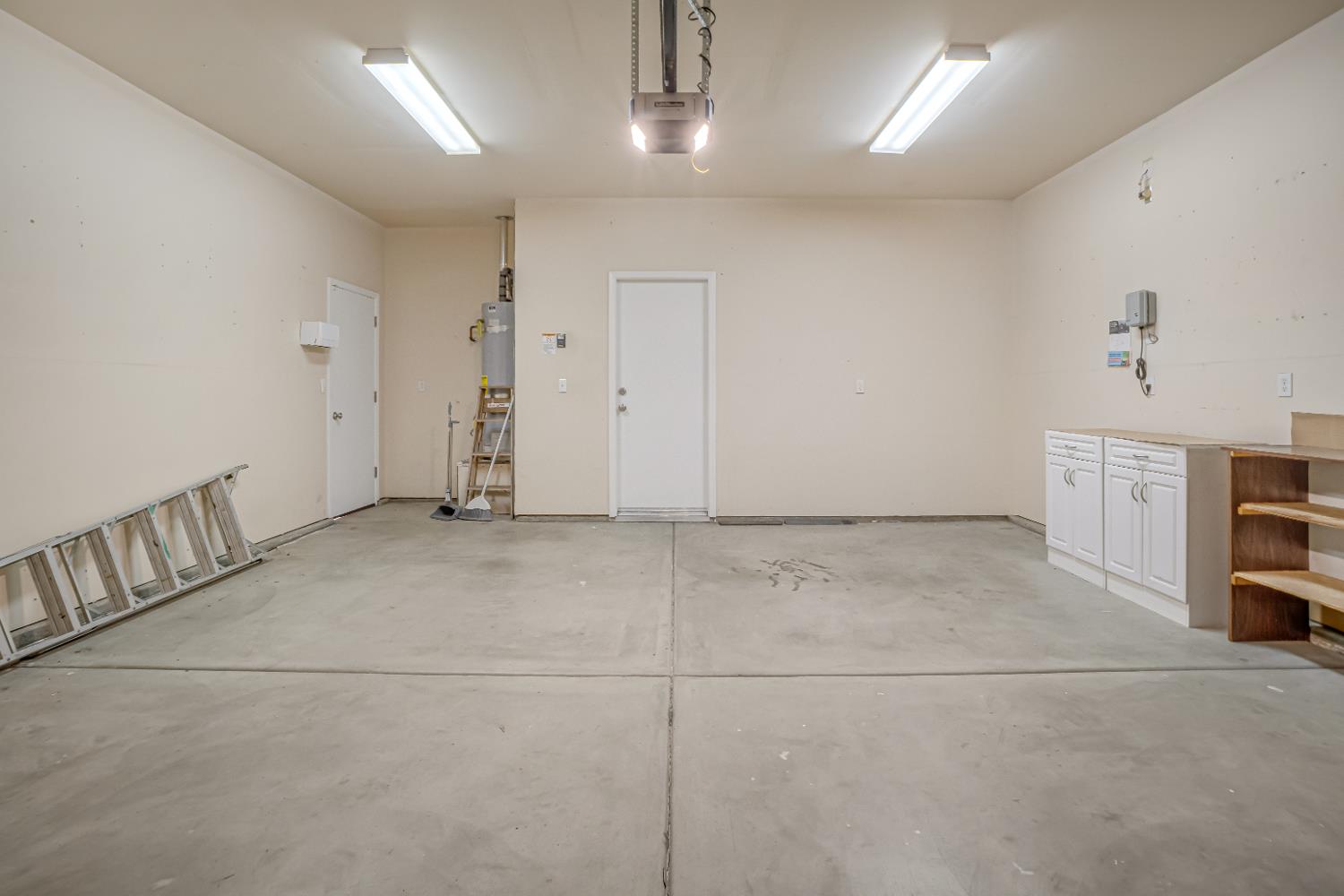 3062 N Filbert Ave, Fresno, CA 93727