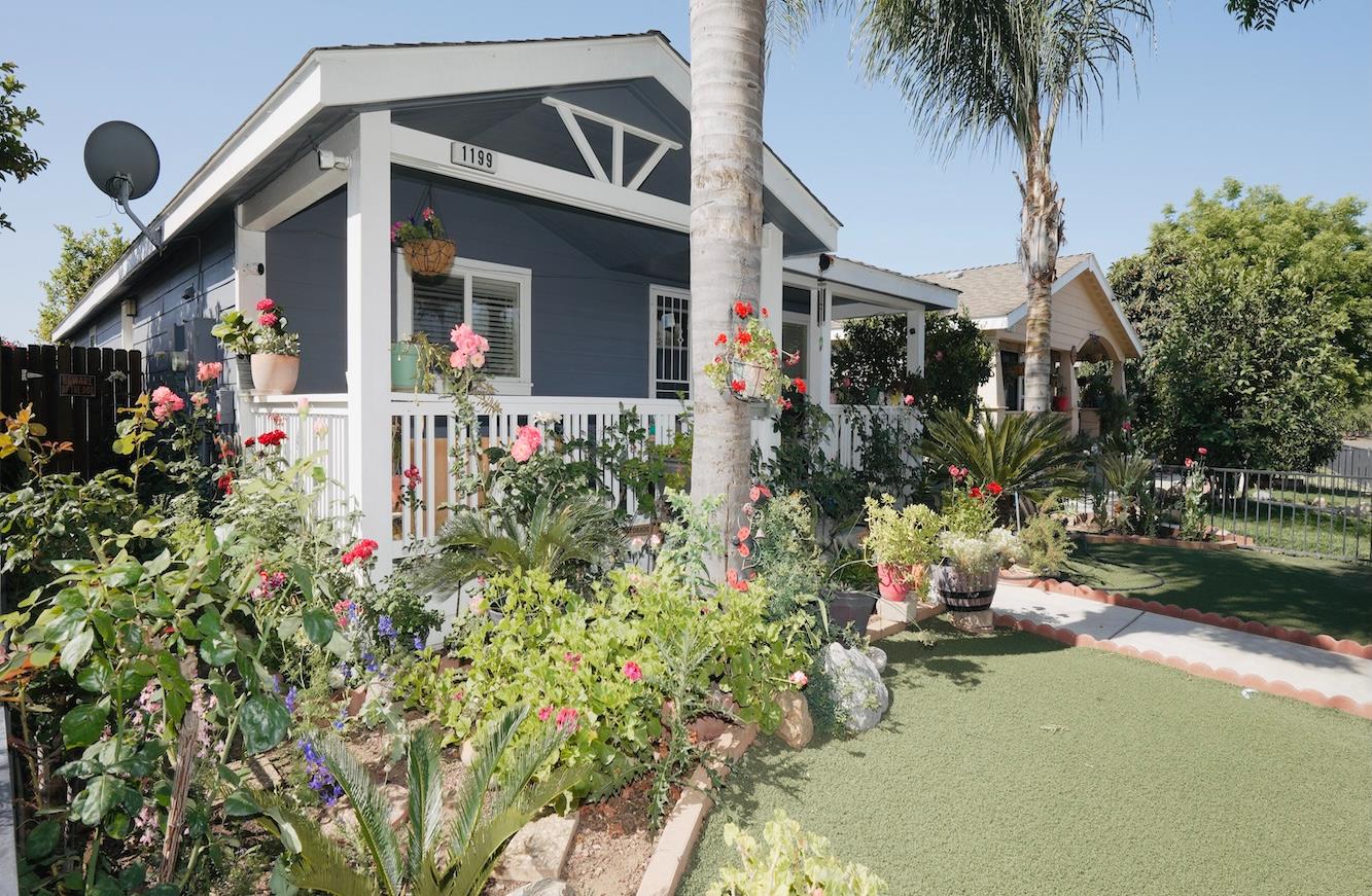 1199 W Cesar Chavez Blvd, Fresno, CA 93706