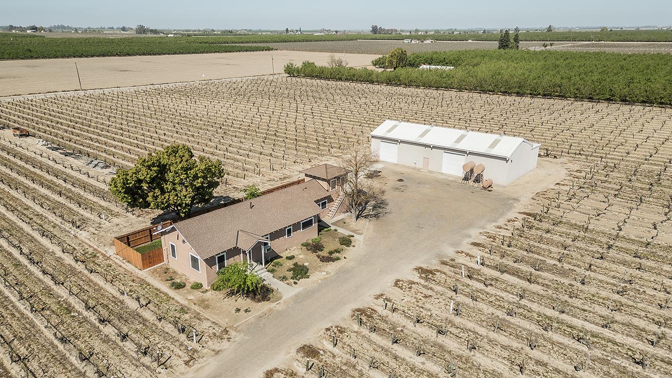11888 W Shaw Ave, Fresno, CA 93723
