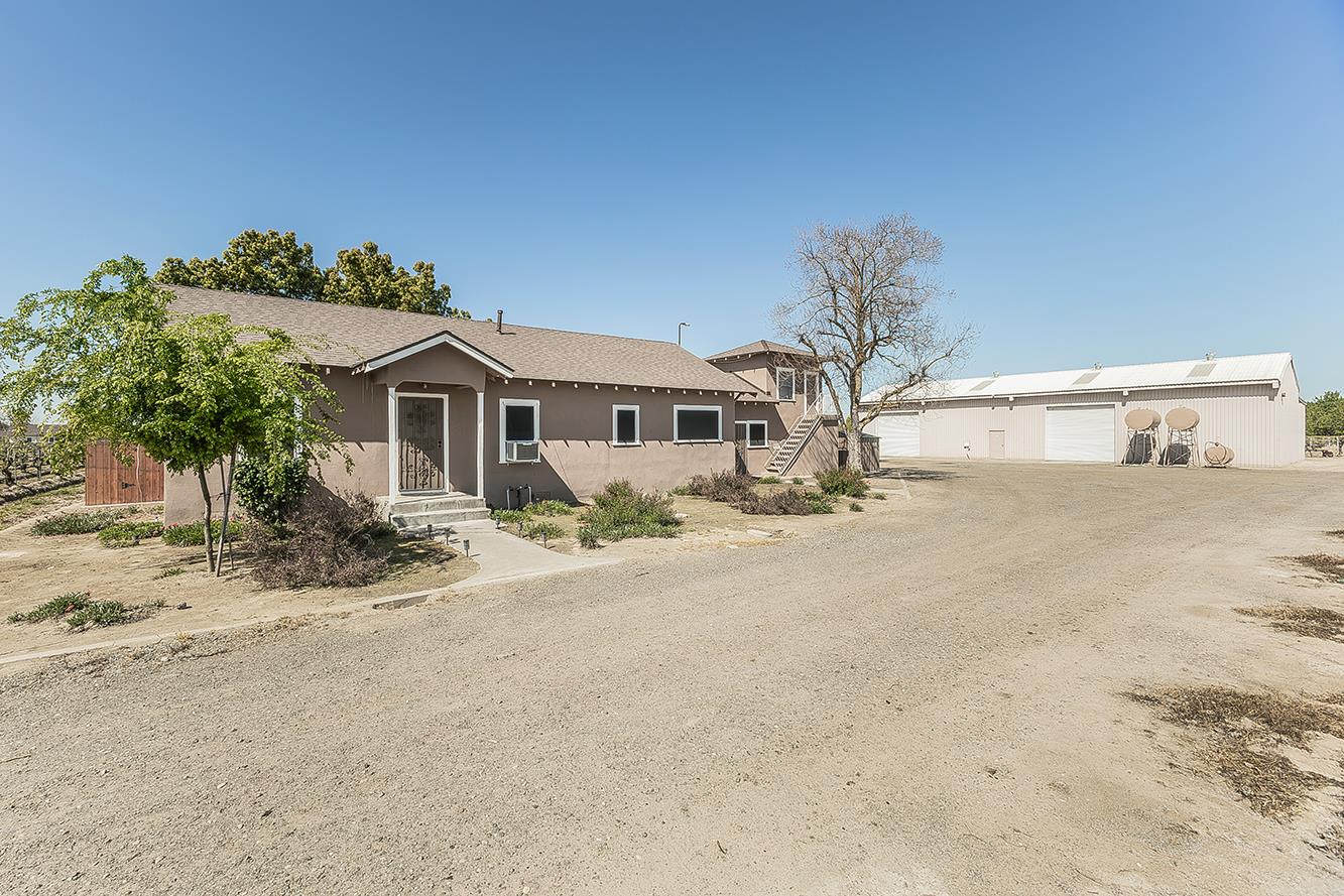 11888 W Shaw Ave, Fresno, CA 93723