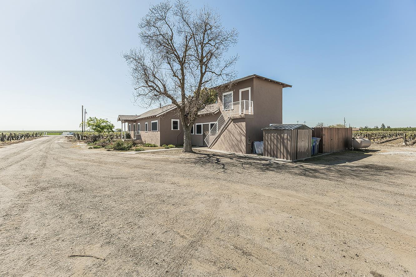 11888 W Shaw Ave, Fresno, CA 93723