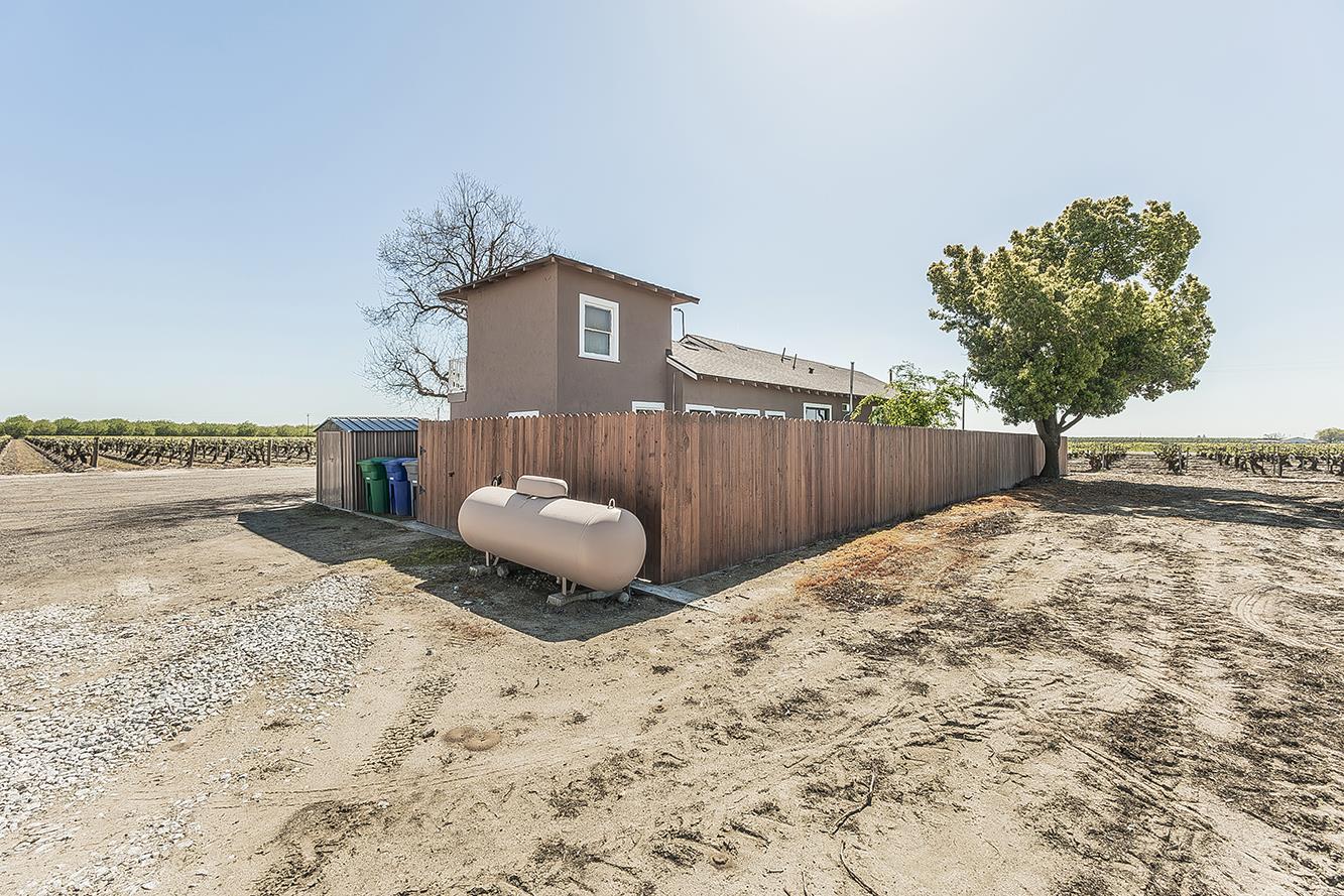 11888 W Shaw Ave, Fresno, CA 93723
