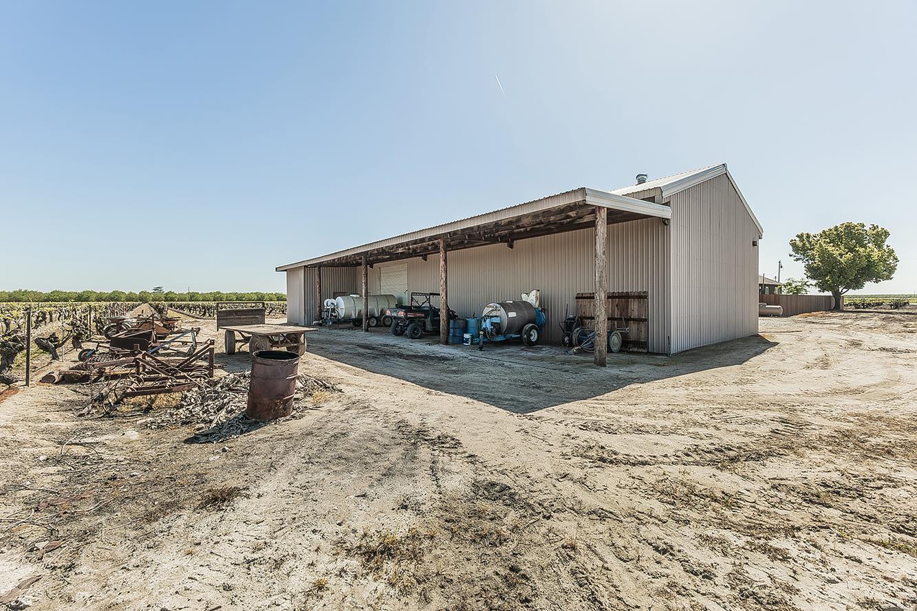 11888 W Shaw Ave, Fresno, CA 93723