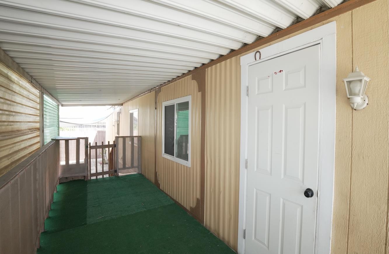 2317 S Chestnut Ave #SPC 8, Fresno, CA 93725