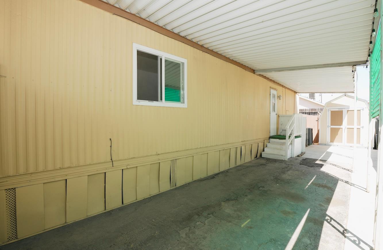 2317 S Chestnut Ave #SPC 8, Fresno, CA 93725