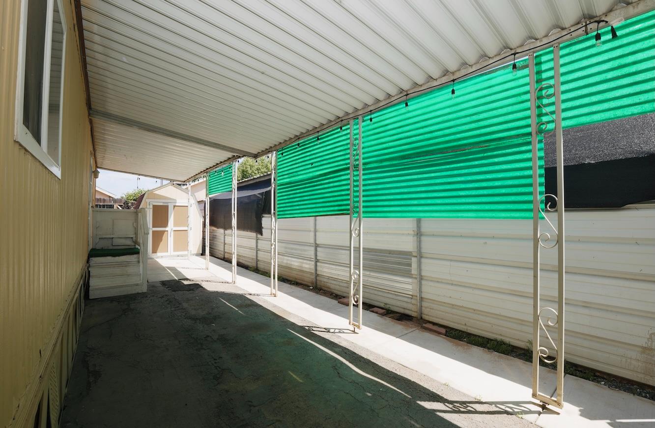 2317 S Chestnut Ave #SPC 8, Fresno, CA 93725