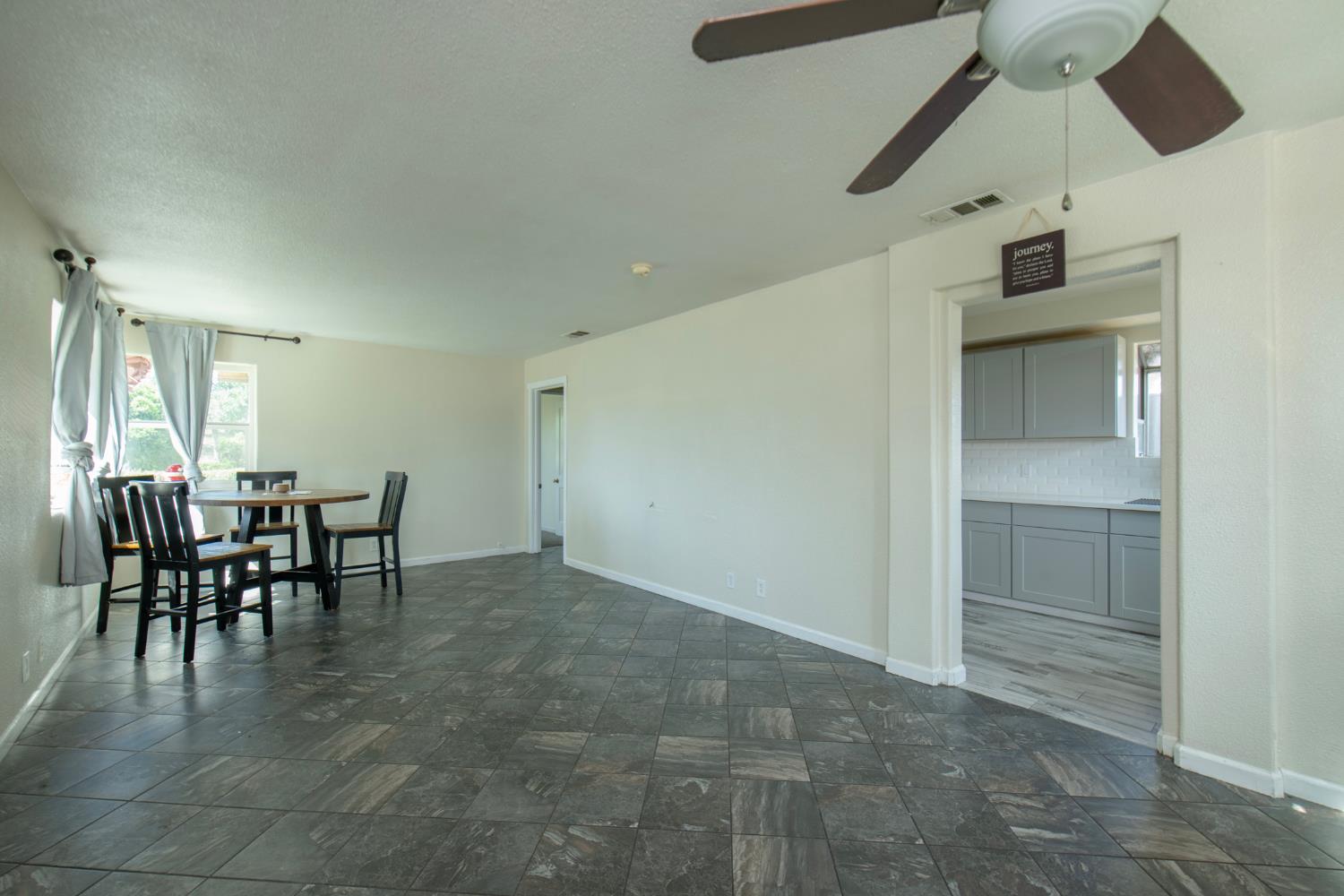 2319 E Vassar Ave, Fresno, CA 93703