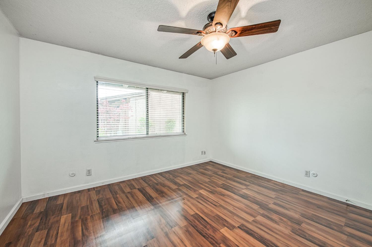 5052 N Wishon Ave #C, Fresno, CA 93704