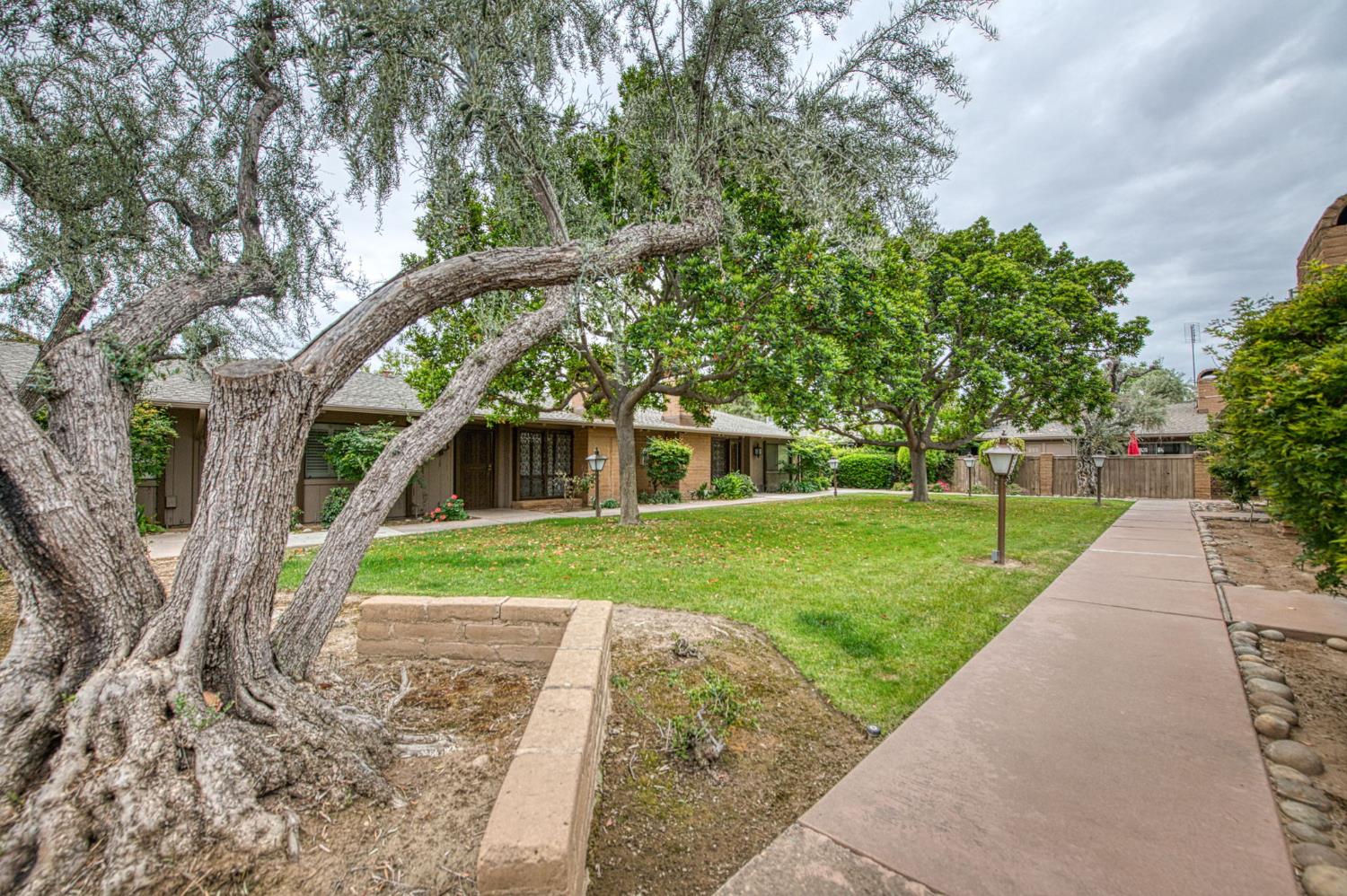 5052 N Wishon Ave #C, Fresno, CA 93704