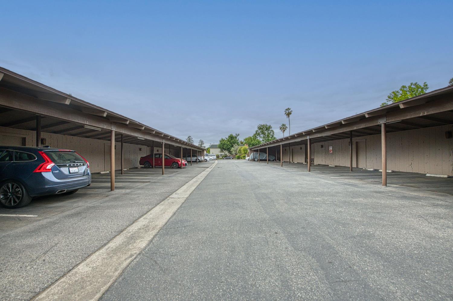 5052 N Wishon Ave #C, Fresno, CA 93704