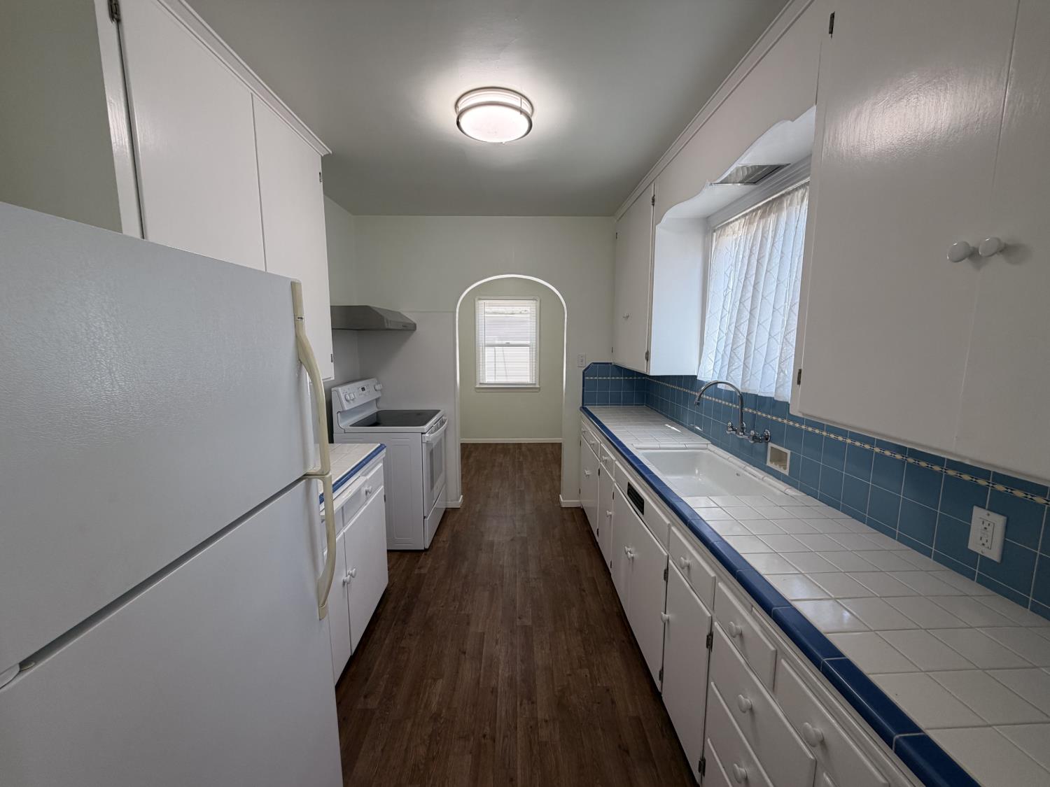 713 W 4Th St, Madera, CA 93637
