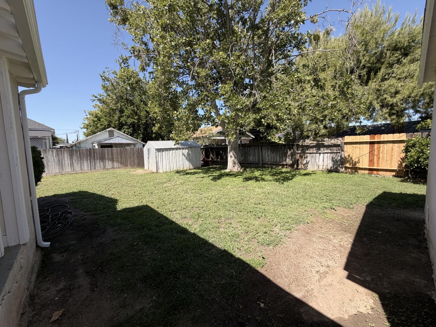 713 W 4Th St, Madera, CA 93637