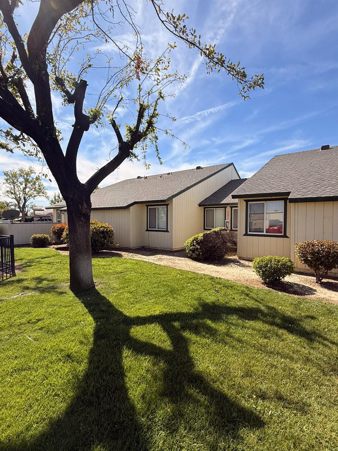 400 W Forest Ave, Coalinga, CA 93210