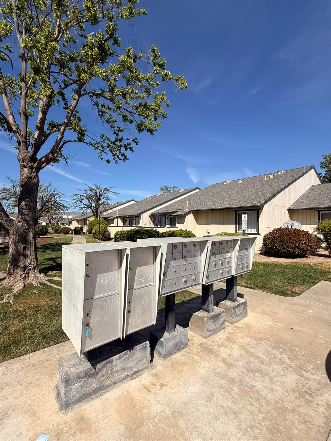400 W Forest Ave, Coalinga, CA 93210