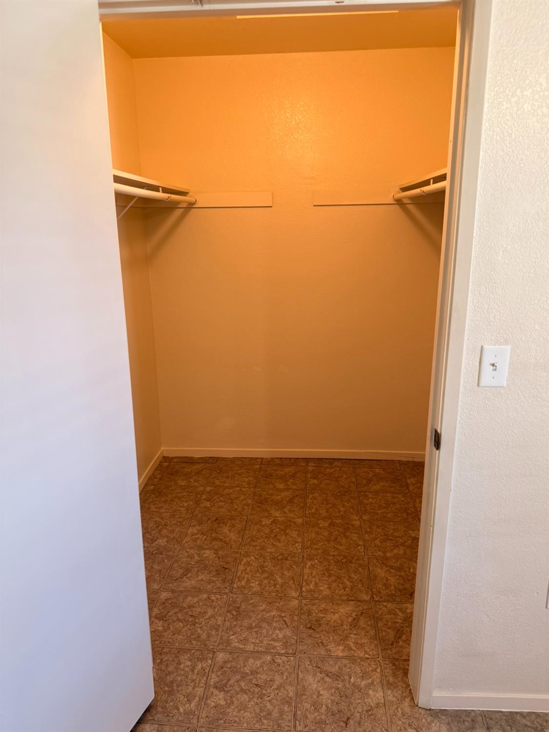 400 W Forest Ave, Coalinga, CA 93210