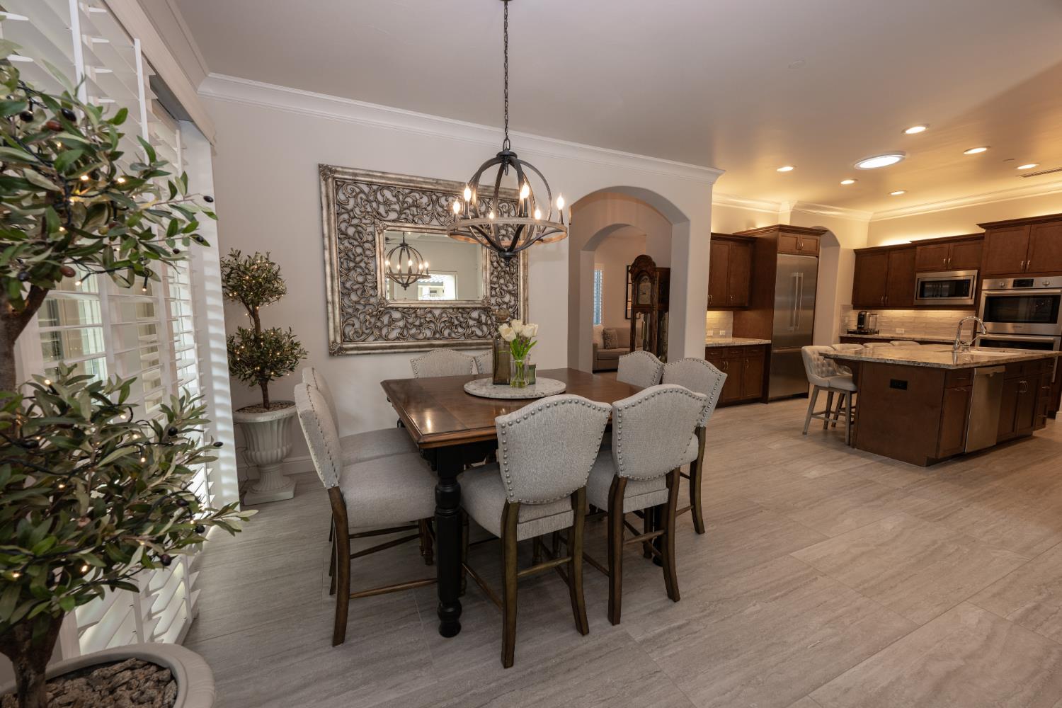 1863 E Calle Verde Way, Fresno, CA 93730