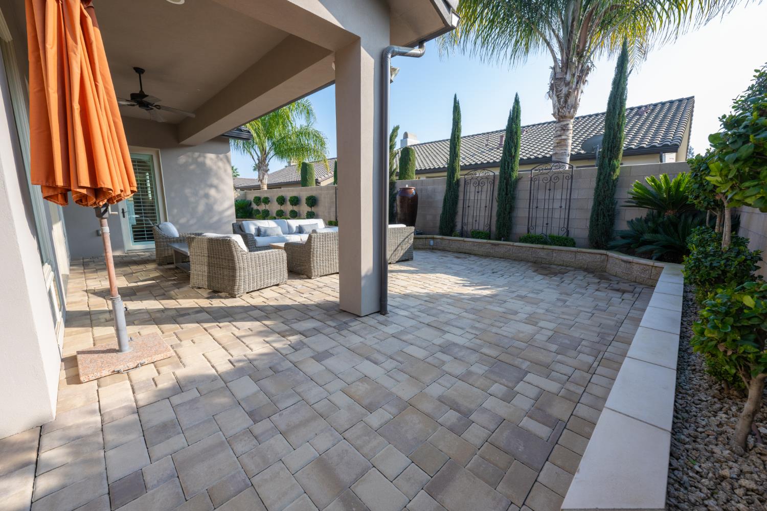 1863 E Calle Verde Way, Fresno, CA 93730